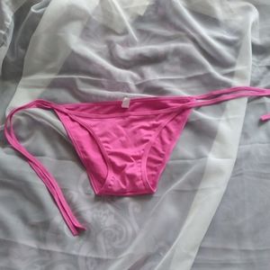 NWOT Pink bikini 👙 bottoms